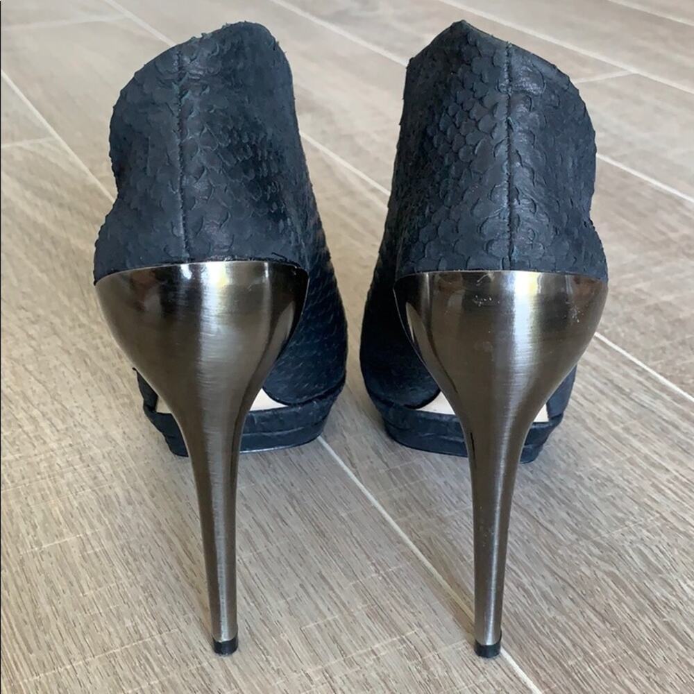 BCBG MAXAZRIA Women's Black Glazed Python Peep To… - image 2